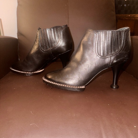 Kenzo heel 3 inch demo at store (new) - Picture 2 of 7